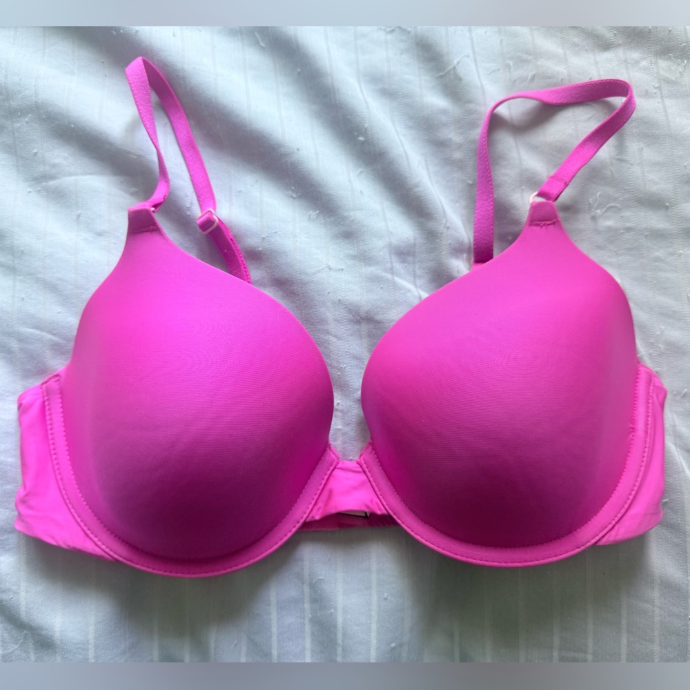 Victoria's Secret Sexy Hot Pink Bra 🩷